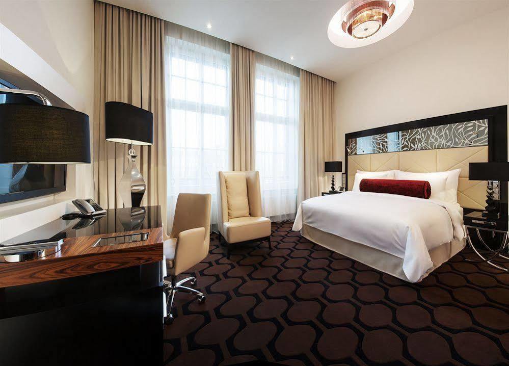 Roomers Steinplatz, Autograph Collection 5* Berlino